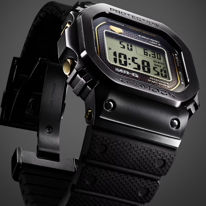 G-SHOCK MRG-B5000R-1DR Titanium