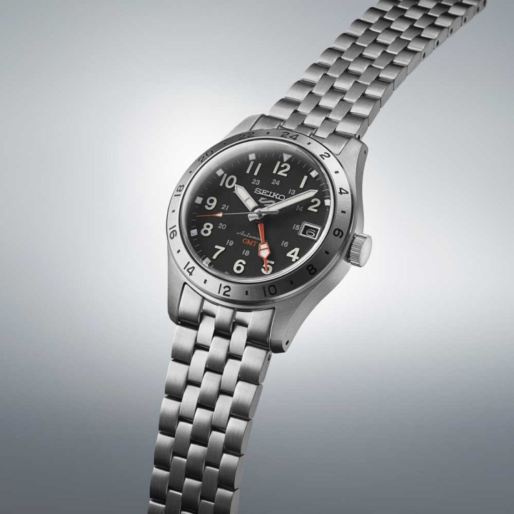 SEIKO 5 SSK023K1 GMT Field