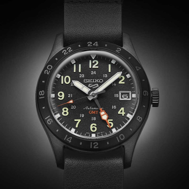 SEIKO 5 SSK025K1 GMT Field