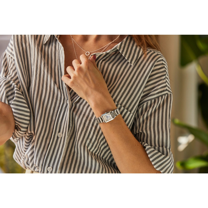 CITIZEN  L EW5600-87D Eco-Drive Sapphire