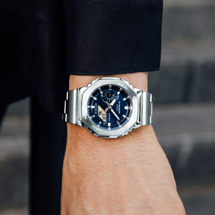 G-SHOCK GM-2110D-2BER