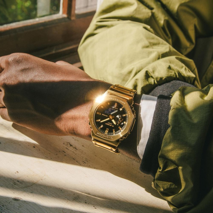 G-SHOCK GM-2100YMG-9AER