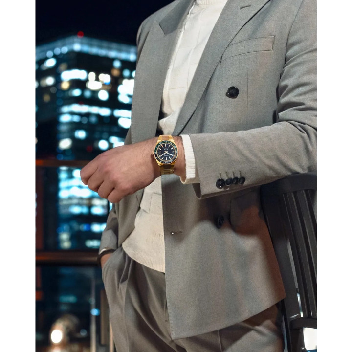 CITIZEN Serie 8 GMT NB6033-51E