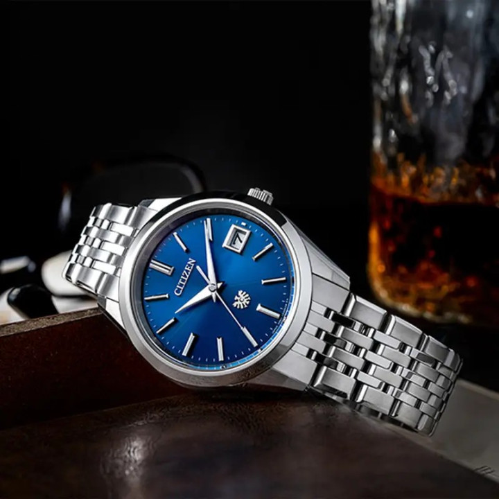 The CITIZEN AQ4100-57L Super Titanium Eco-Drive