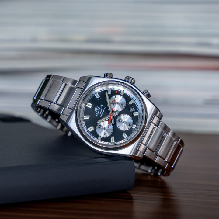 EDIFICE EFB-730D-1AVUEF Chronographe