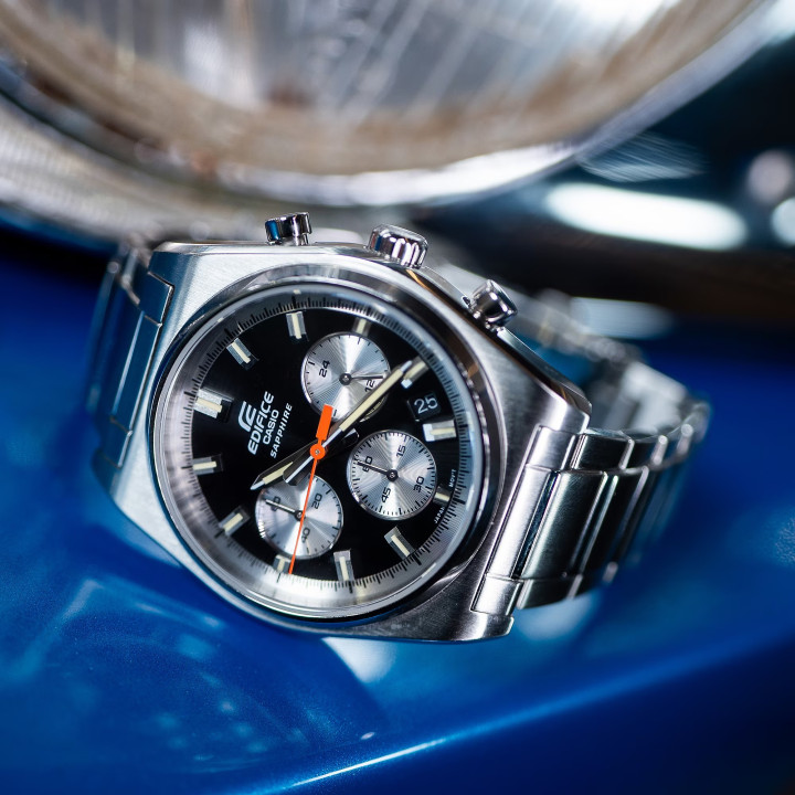 EDIFICE EFB-730D-1AVUEF Chronographe