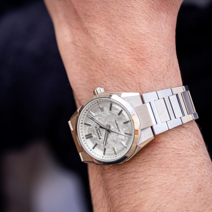EDIFICE EFK-110D-7AER AUTOMATIQUE 38mm