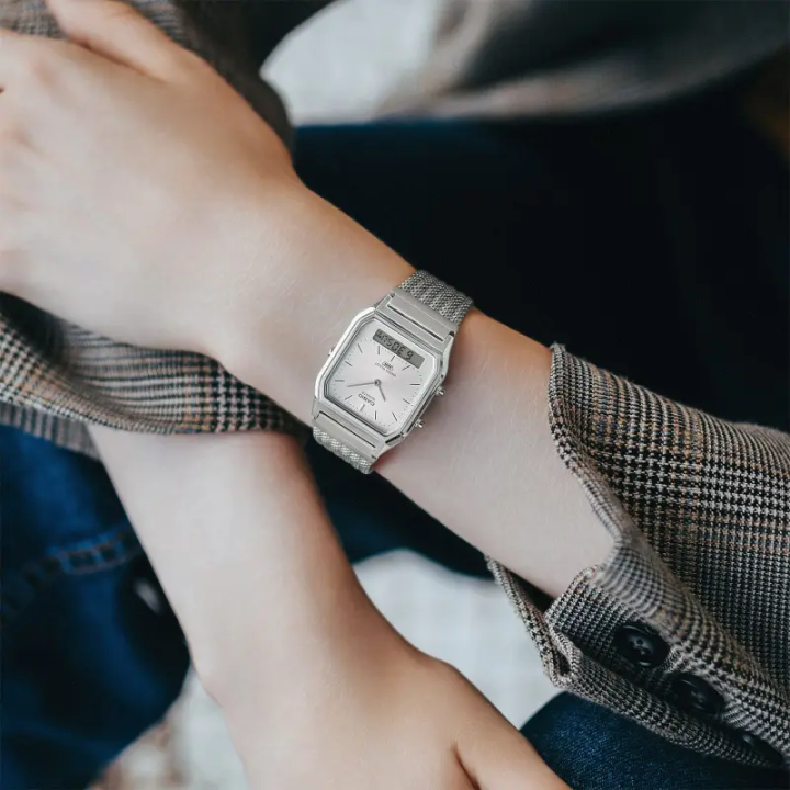 Casio Vintage AQ-230EM-7AEF | Montre Ana-Digi Argentée Maille Milanaise