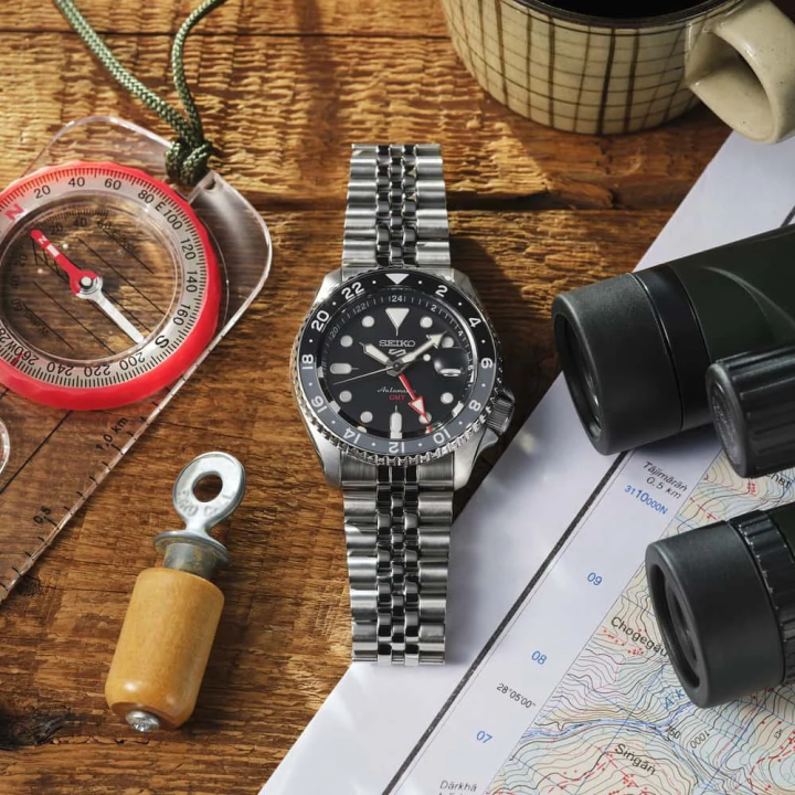 Montre SEIKO 5 Sports | SSK001K1 | GMT Automatique | Noir & Gris