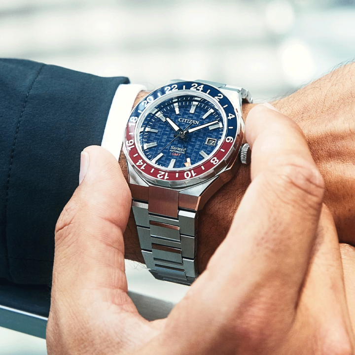 Montre Citizen Série 8 NB6030-59L GMT Automatique Pepsi | Bleu