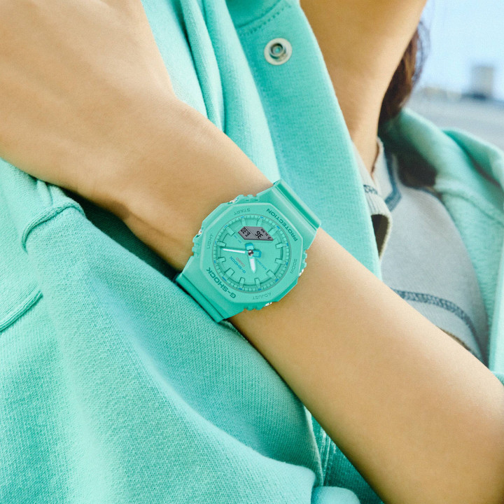 G-SHOCK GMA-P2100-2A Compact | Bleu Turquoise Tone on Tone