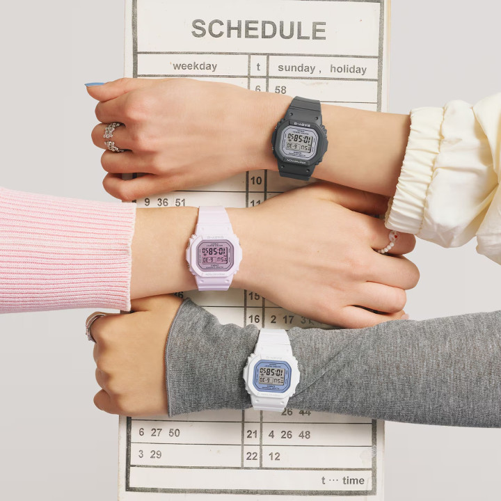 Casio Baby-G BGD-565SC-2B Bleu & Blanc | Montre Ballet Nacrée