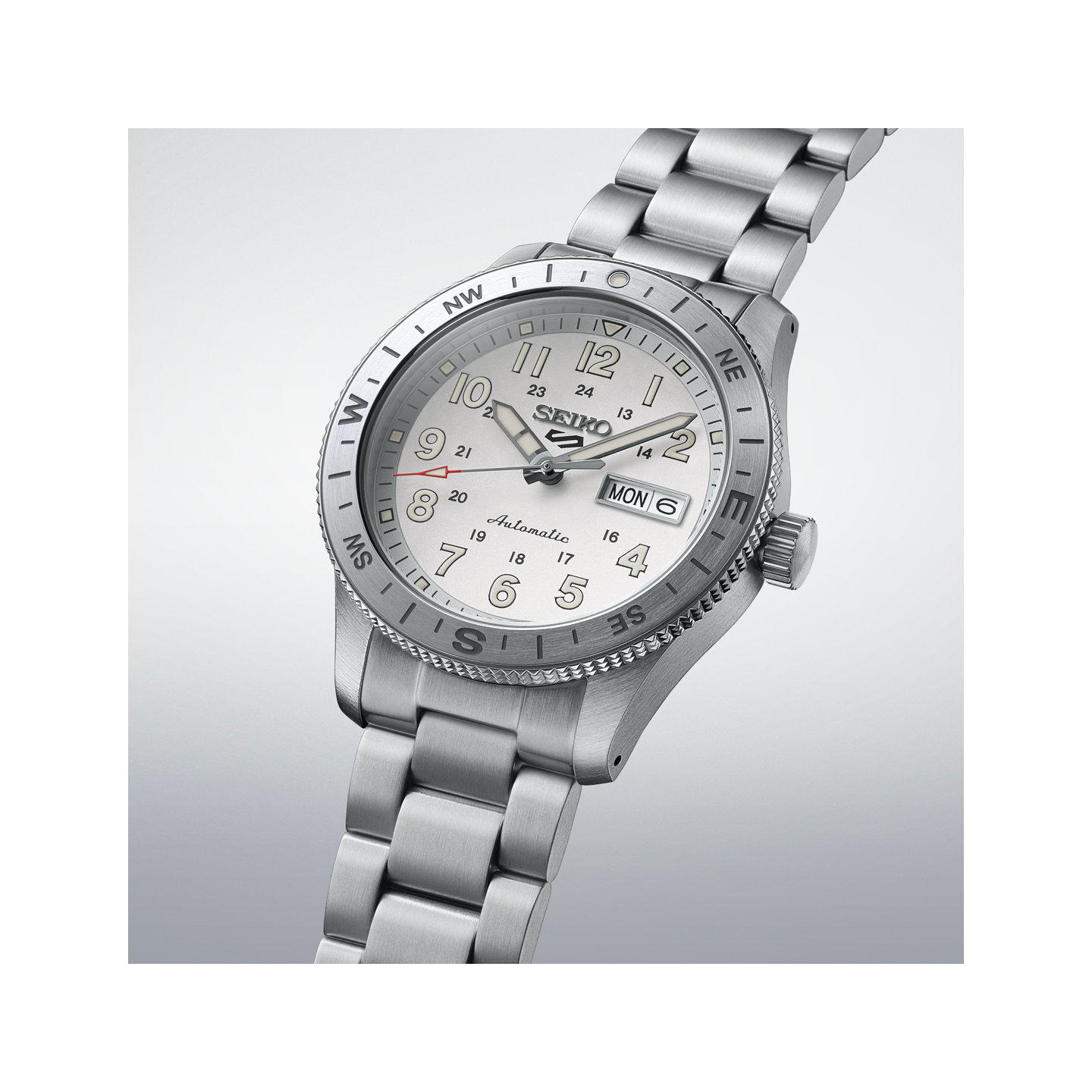 Seiko 5 Sports HDB007K1 Field Compass | Montre Automatique Blanche