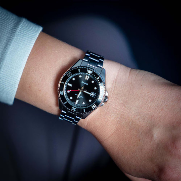 CASIO MDV-10D-1A1VEF Compacte Acier | Montre Diver 38,5mm
