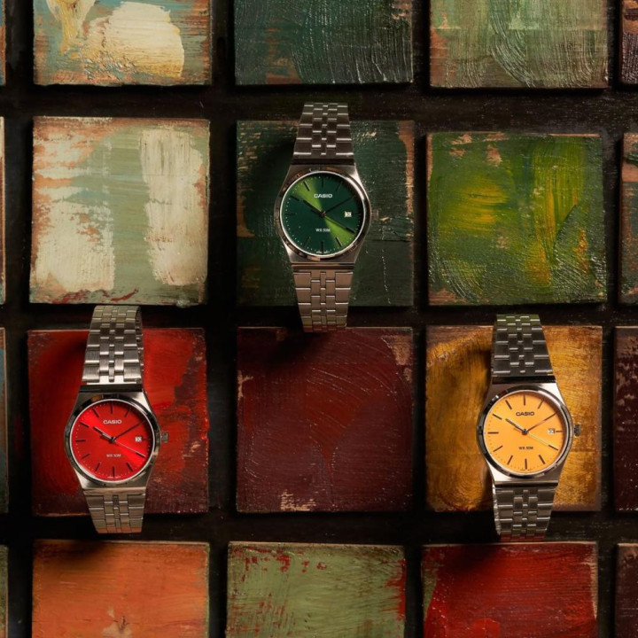 CASIO MTP-B145D-3AVEF Vert Rétro | Montre Acier Minimaliste