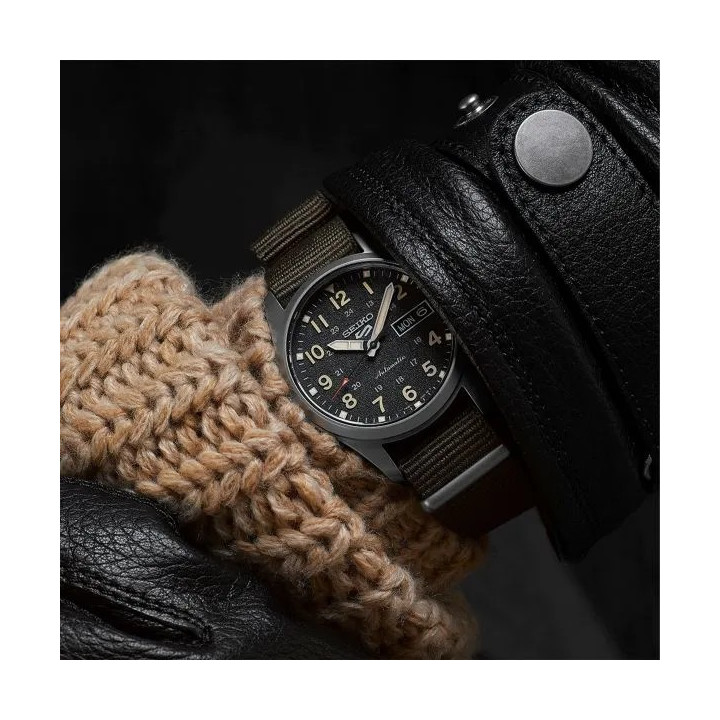 SEIKO 5 SRPJ85K1