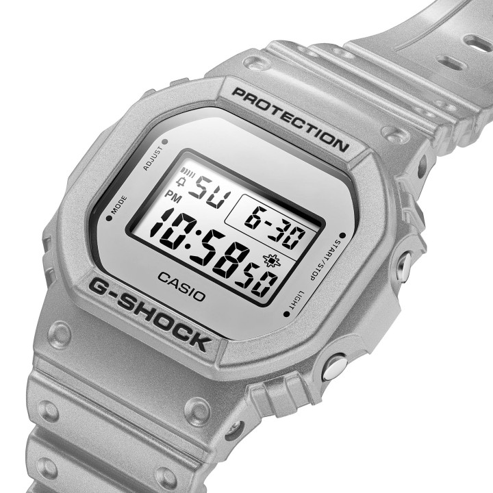 G-SHOCK DW-5600FF-8ER Edition Limitée