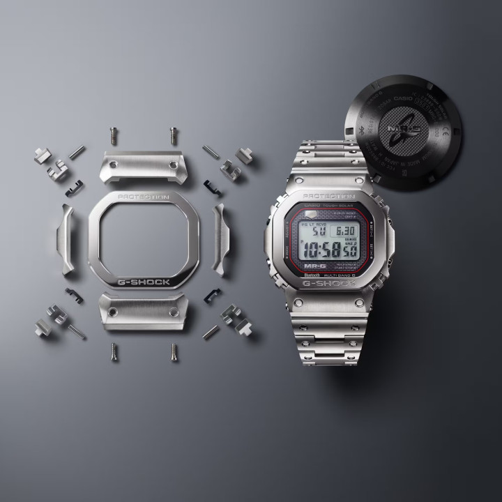 G-SHOCK MRG-B5000D-1ER Titanium