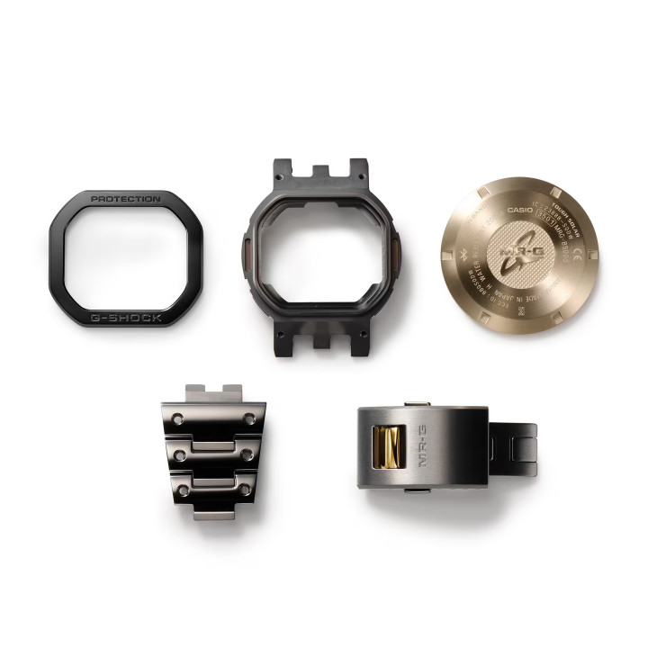 G-SHOCK MRG-B5000B-1ER Titanium